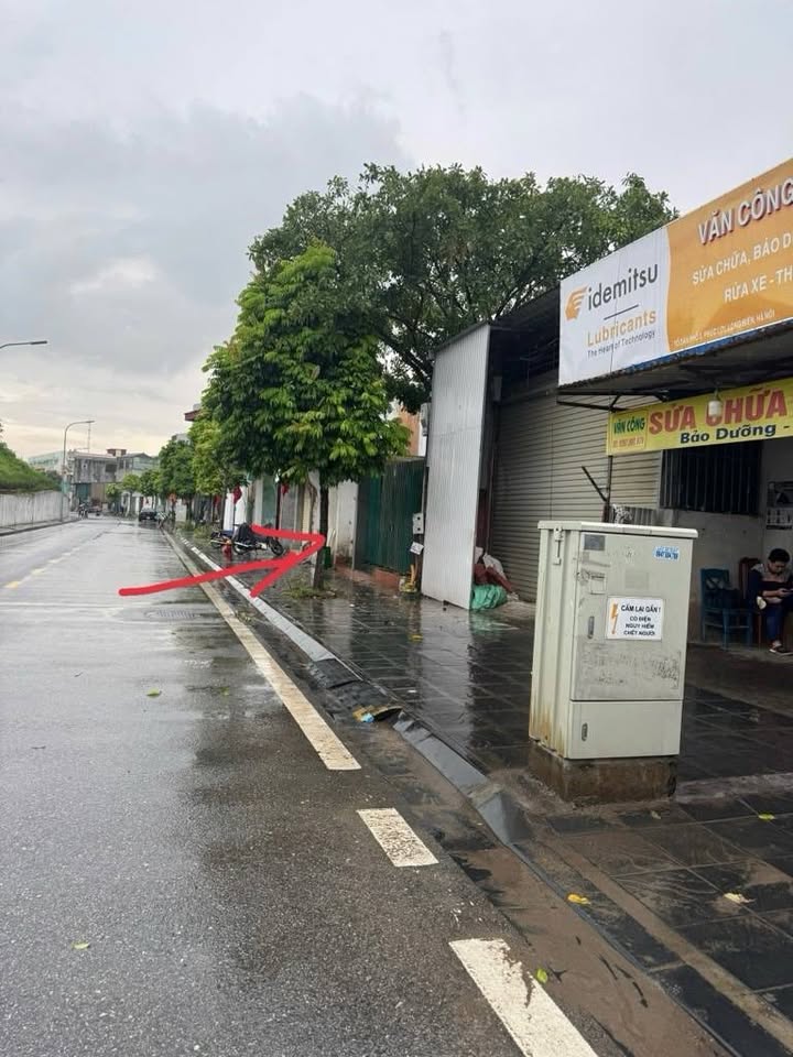 Đất kinh doanh Phúc Lợi 101m² giá 14.8 tỷ - Vị trí đắc địa, tiện ích xung quanh đầy đủ!