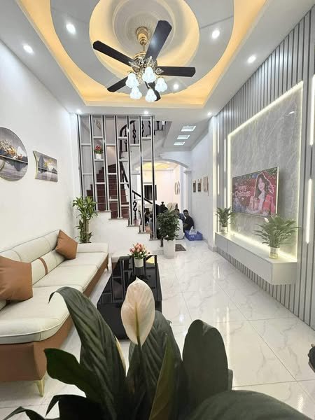 Nhà riêng Dương Nội, Hà Đông 30m² giá 5.5 tỷ - Phong thủy tốt, dân trí cao!