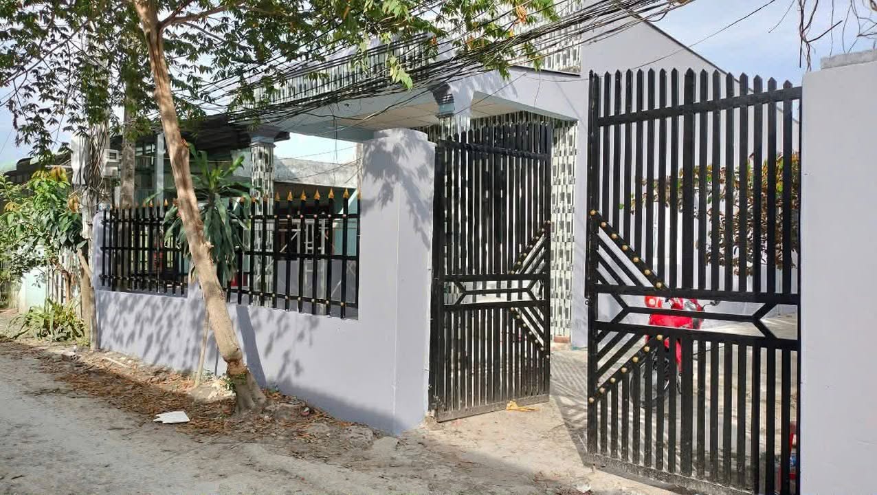 Nhà riêng ấp 1B, xã Hựu Thạnh, 150m² giá 1.4 tỷ - Chính chủ cần bán gấp!