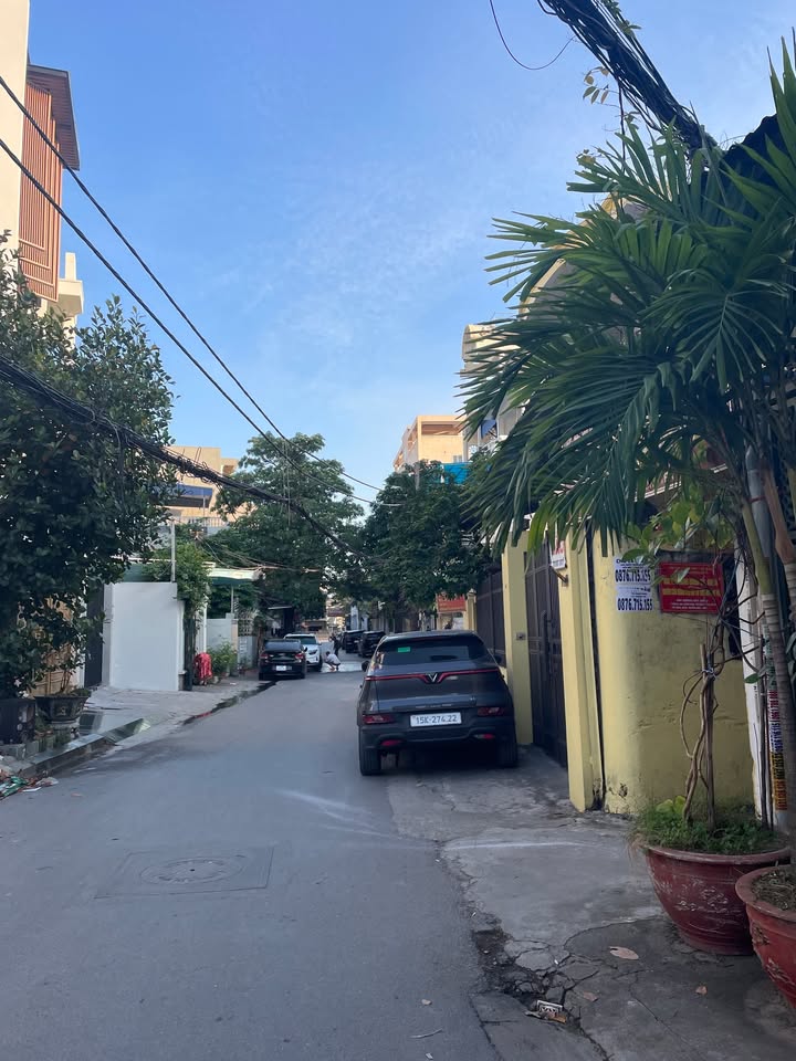 Nhà mặt tiền đường Đông Trà, quận Lê Chân, 100m² giá 9.6 tỷ - Phù hợp ở và kinh doanh!