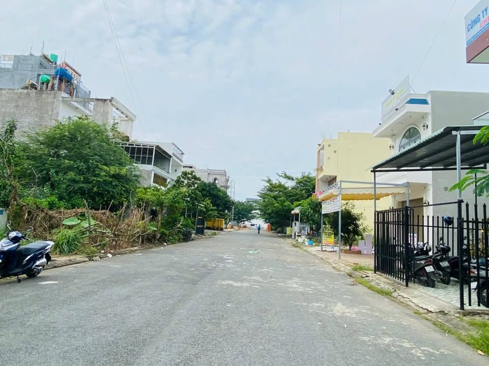 Đất nền KDC Hưng Gia Bến Lức 100m² giá 2.88 tỷ - Cơ hội đầu tư tốt!