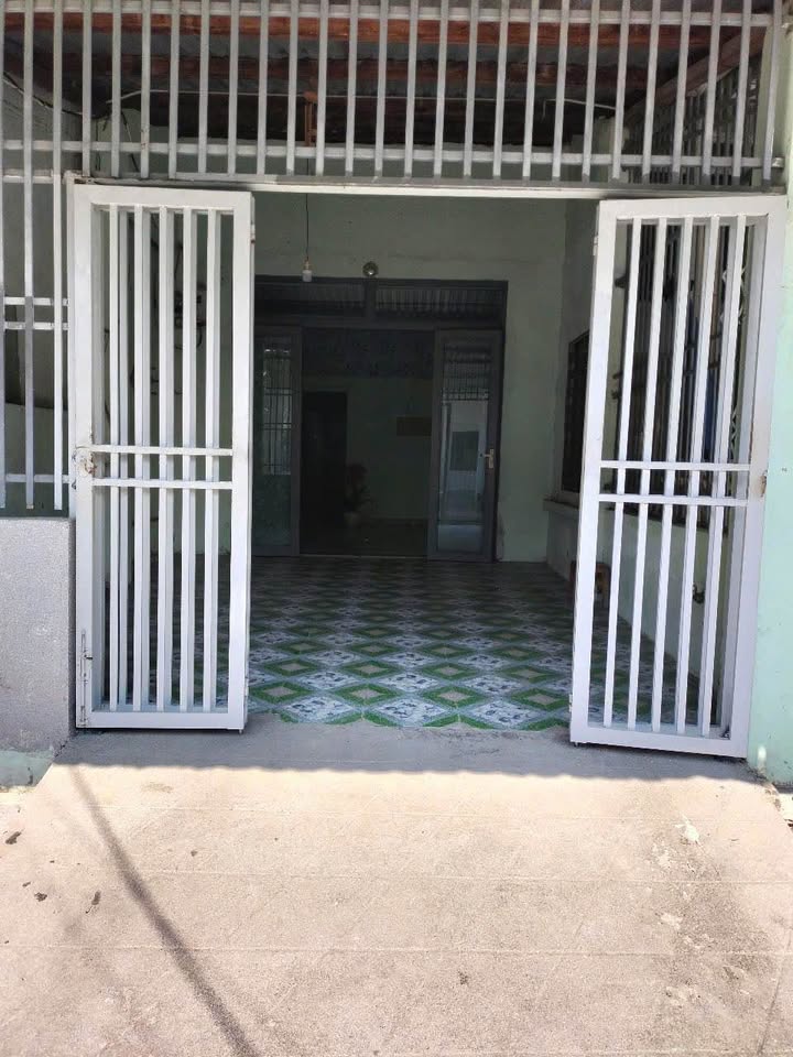 Nhà cho thuê mặt tiền đường Thanh Vinh 8, quận Liên Chiểu - Giá chỉ 3.5 triệu/tháng!