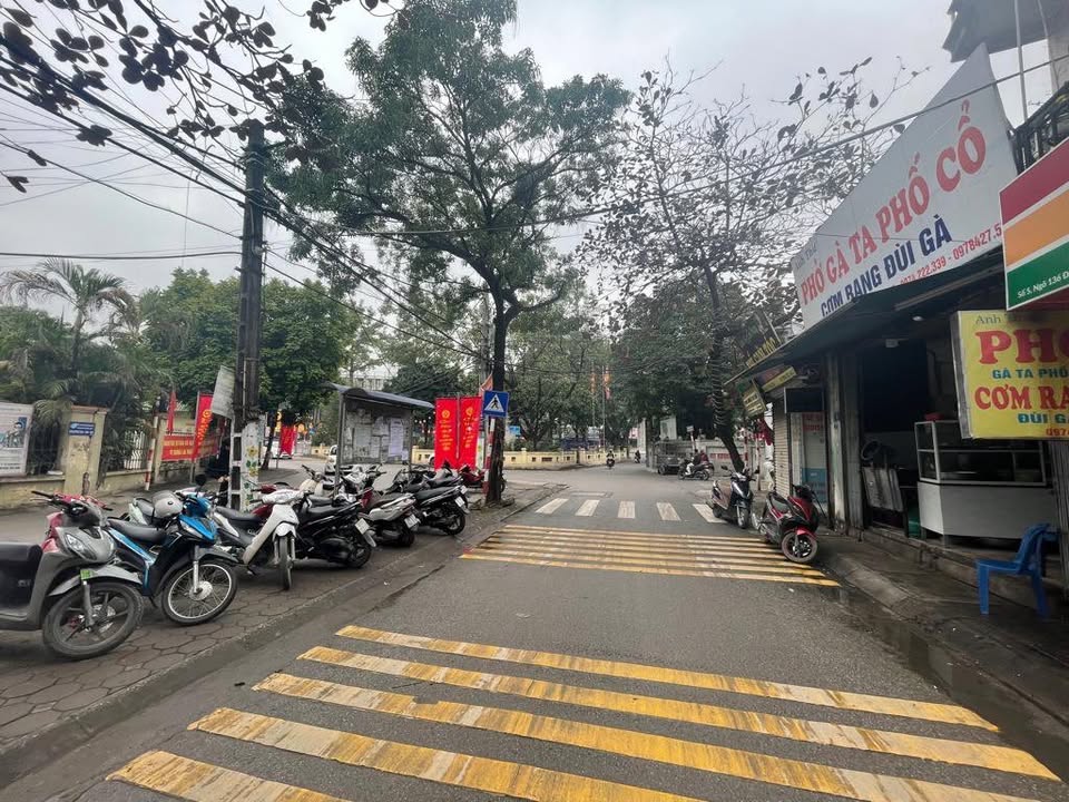 Đất Nguyên Xá, Bắc Từ Liêm 80m² giá 19.9 tỷ - Ô tô vào tận nơi!