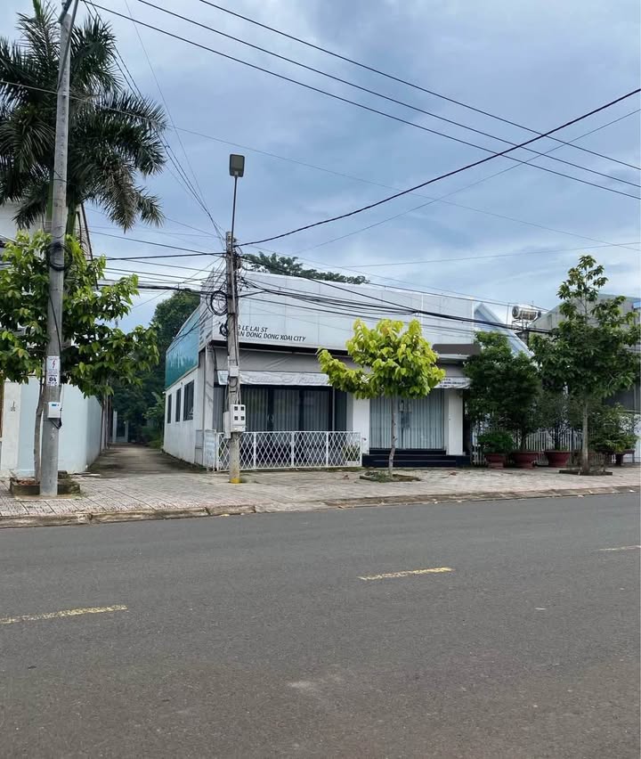 Nhà mặt tiền đường Lê Lai, Đồng Xoài 190m² giá 5.5 tỷ - Bán gấp, cơ hội không thể bỏ lỡ!