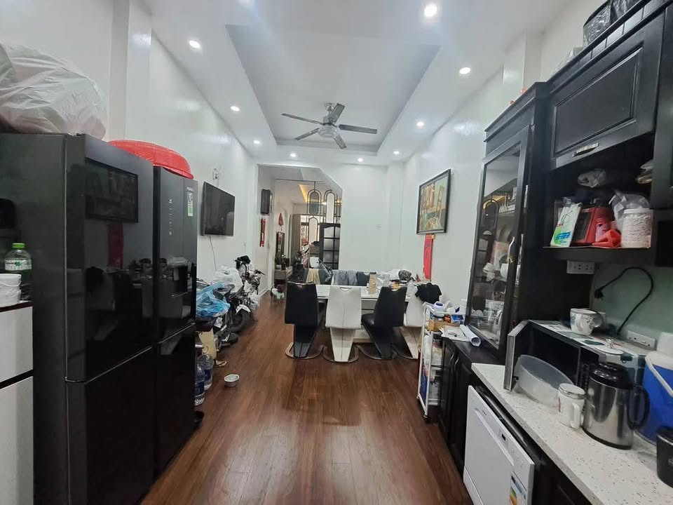 Nhà mặt ngõ 281 Tam Trinh, Hoàng Mai 60m² - Ô tô tránh, vỉa hè kinh doanh