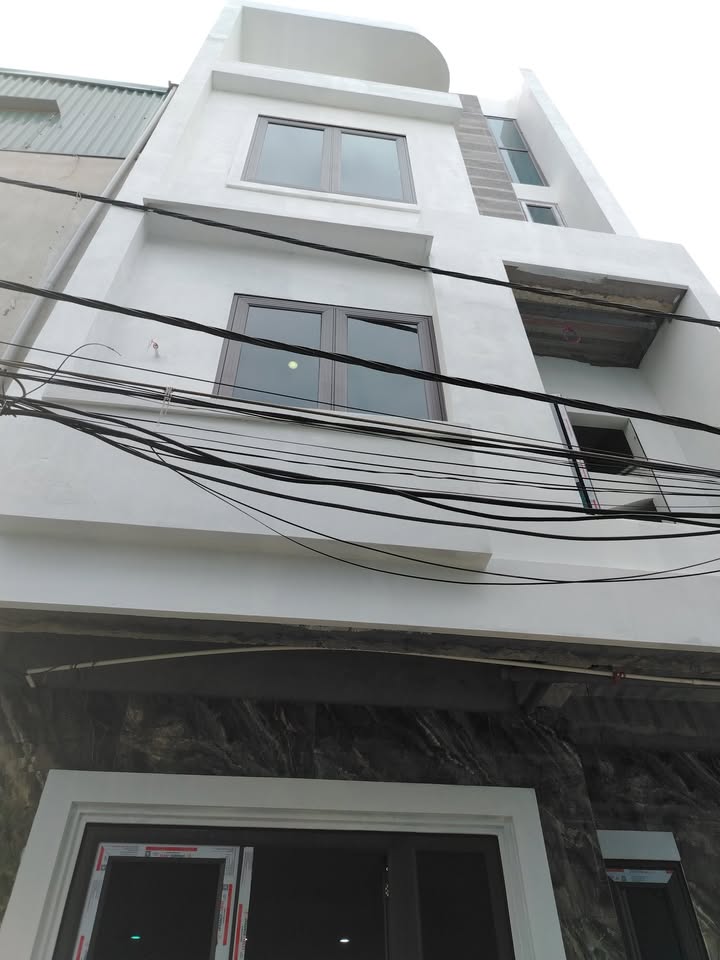 Nhà lô góc Cổ Loa Đông Anh 40m² giá 4.5 tỷ - Hiện đại và sang trọng!