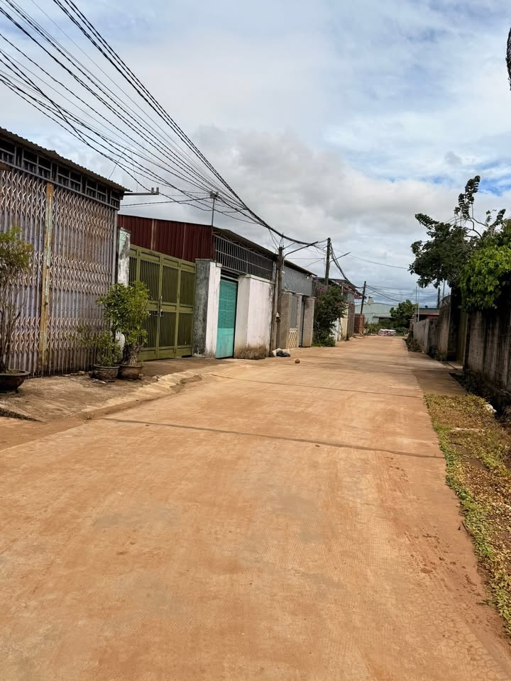 Đất nền 150m² hẻm Lý Thái Tổ, Pleiku - Giá chỉ 700 triệu!