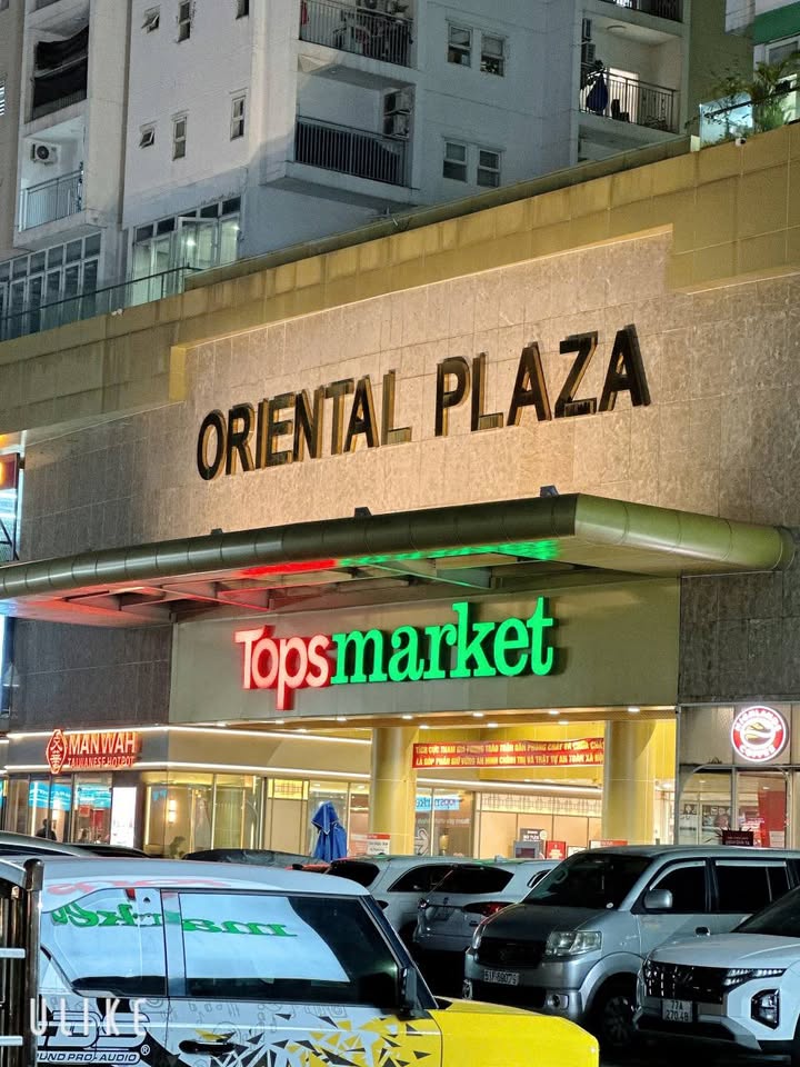 Chung cư cao cấp Oriental Plaza Tân Phú 85m² giá 4.95 tỷ - Vị trí đẹp, thương lượng trực tiếp!