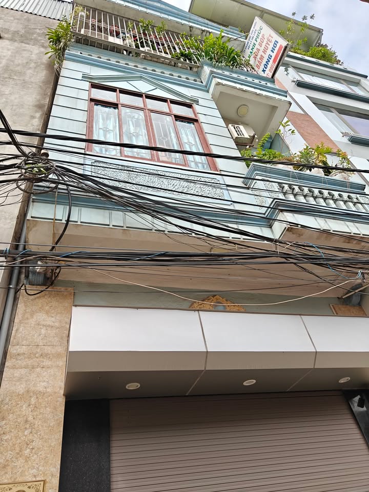 Nhà riêng Đức Thắng 35m² giá thương lượng - Kinh doanh sầm uất, ô tô tránh