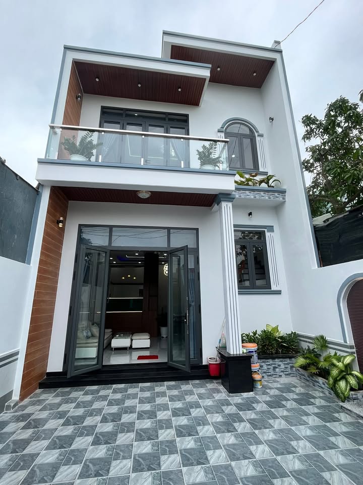 Nhà đẹp Mỹ Hạnh Bắc, Đức Hòa 108m² giá 2.75 tỷ - Đầu tư ngay hôm nay!