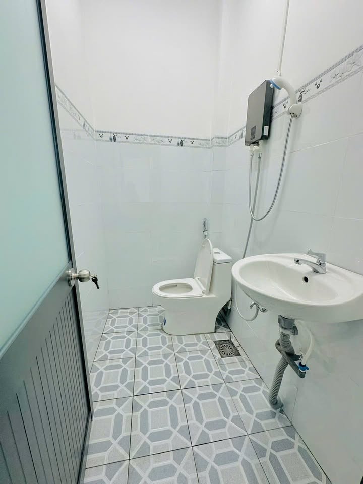 Nhà cho thuê tại Đồng Văn Cống, 50m² giá 3,3 triệu - Không ngập nước mùa này!