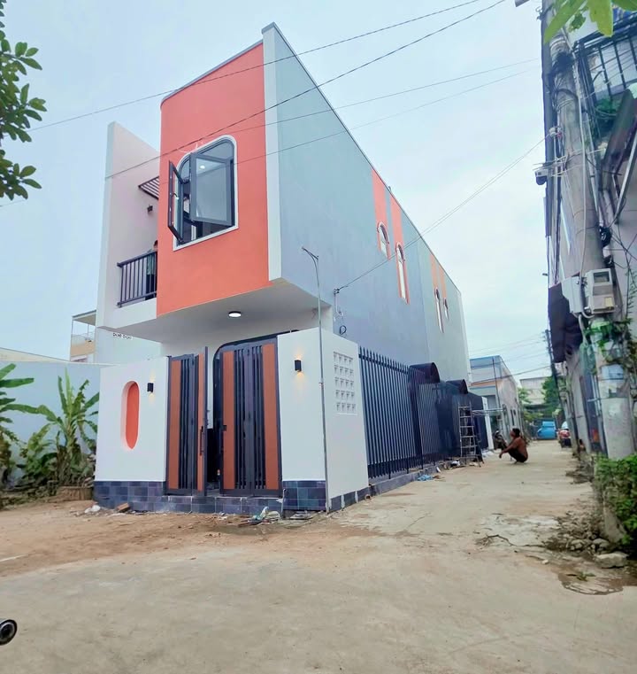 Nhà Trệt Lầu Mới Đẹp 42.5m² - Góc 2 Mặt Tiền Khu TĐC 923, Cần Thơ - Chỉ 2.52 Tỷ!