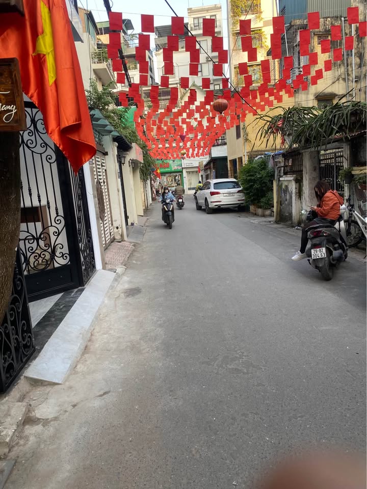 Nhà phố Vạn Bảo 35m² giá thỏa thuận - Ô tô đỗ cửa, 5 tầng thang máy!