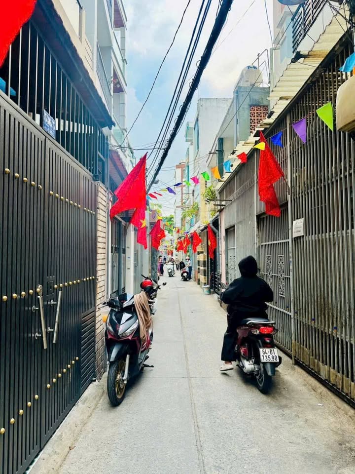 Nhà mặt tiền Lê Văn Sỹ, 60m² giá 9.2 tỷ - Kinh doanh sầm uất ngay trung tâm!