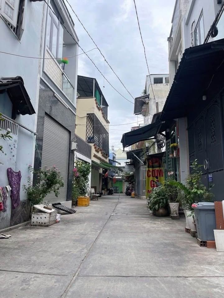 Nhà riêng Bình Tân 80m² giá thỏa thuận - Hẻm xe tải thông thoáng!