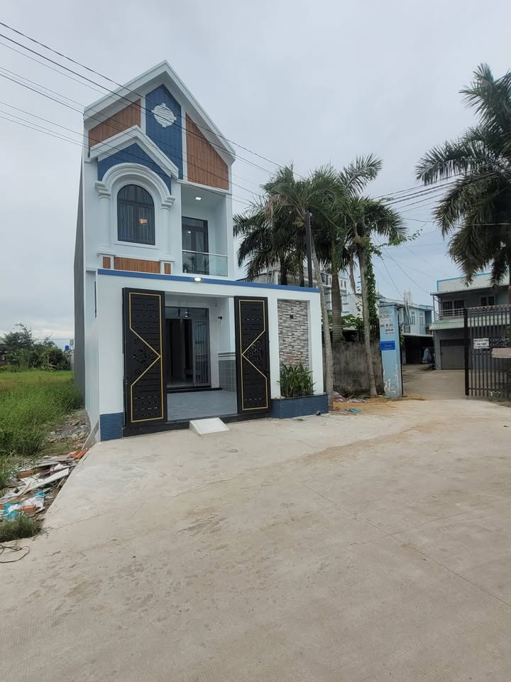 Nhà riêng xã Mỹ Hạnh Bắc, huyện Đức Hòa 150m² giá 3.1 tỷ - Ô tô vào tận nhà!