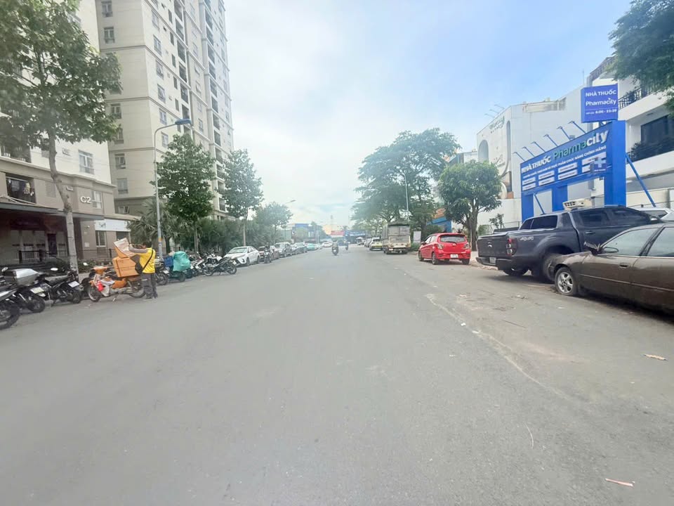 Lô đất mặt tiền đường Huy Cận, Phước Long B, Quận 9 - Diện tích 175m², giá 26 tỷ - Cơ hội đầu tư hấp dẫn!