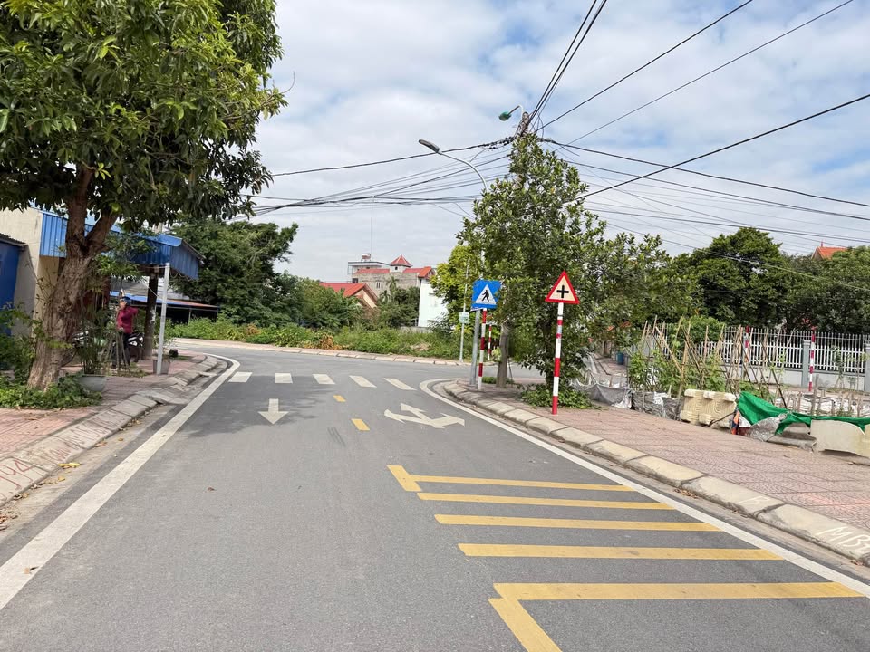 Chung cư Lương Quán An Dương 97.5m² giá 3.5 tỷ - Không quy hoạch, phong thủy tốt!