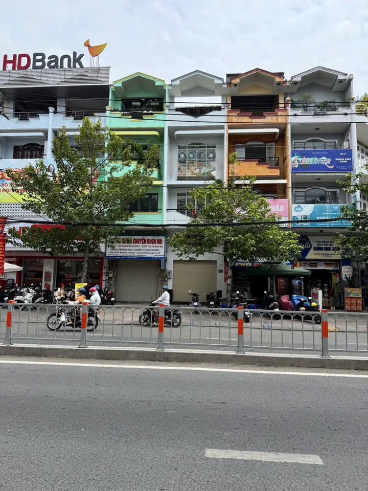 Cho thuê nhà mặt tiền Tạ Quang Bửu, quận 8 - Diện tích 64m², giá 27 triệu/tháng - Khu vực sầm uất, thuận lợi kinh doanh!
