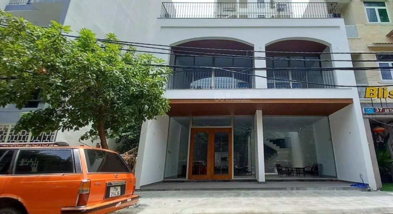 Cho thuê mặt tiền đường Hàm Nghi, Đà Nẵng 171m² - Giá chỉ 65 triệu/tháng!