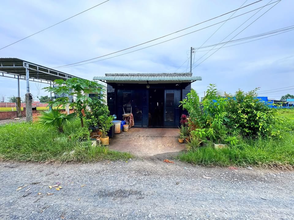 Nhà bán chính chủ tại xã Hòa Khánh Đông, Đức Hòa, Long An - 200m² giá chỉ 1.75 tỷ!