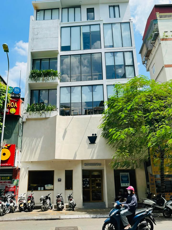 Cho thuê mặt phố Vương Thừa Vũ 70m², 8 tầng - Kinh doanh sầm uất!