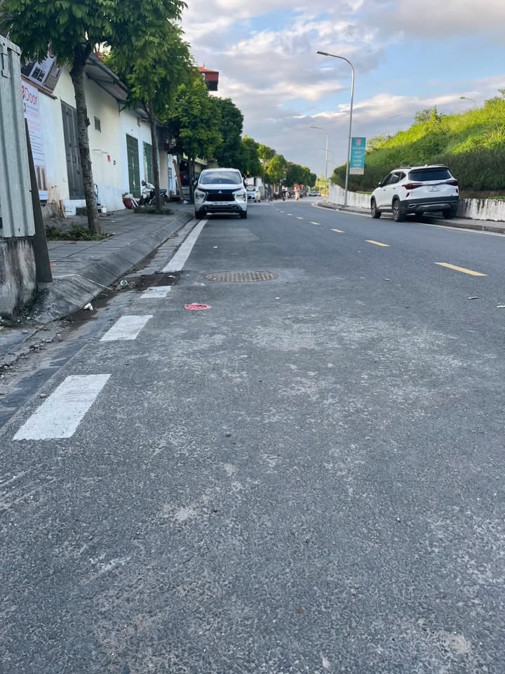 Đất nền 50m² phường Phúc Lợi giá 5.7 tỷ - Sổ đỏ chính chủ, ô tô tránh