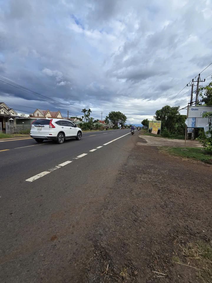 Đất thổ cư mặt tiền Quốc lộ 14, xã Chư Pưh, 920m² giá 2.15 tỷ - Đầu tư sinh lời ngay!