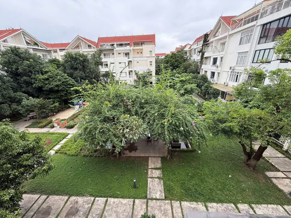 Cho thuê nhà liền kề Splendora An Khánh 126m² giá chỉ 20 triệu - Không gian thoáng đãng, mát mẻ!