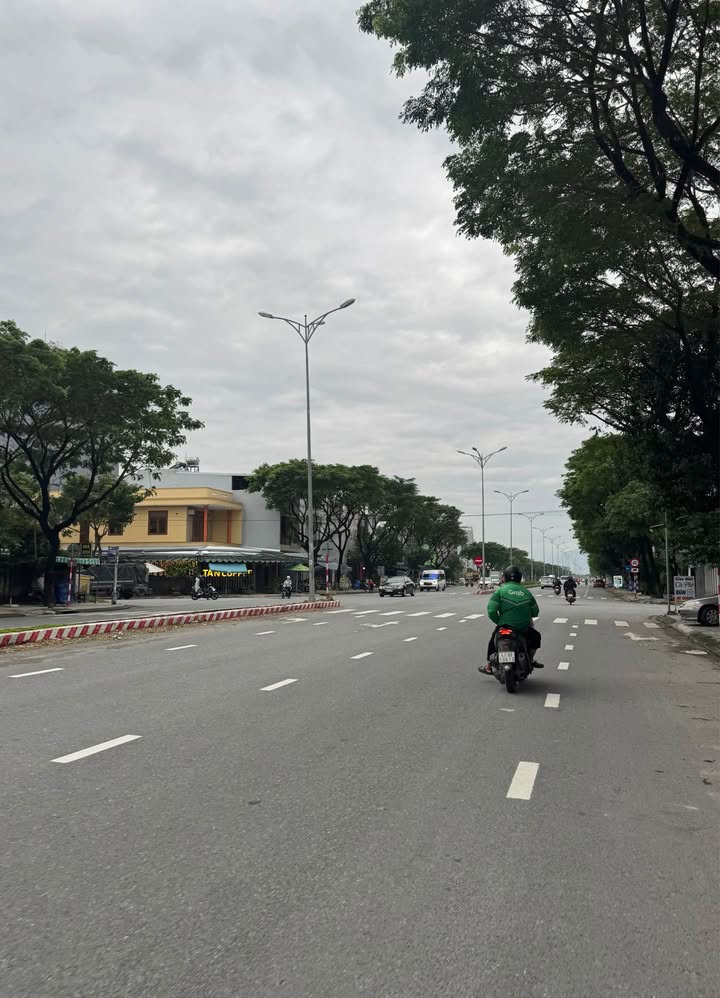 Đất nền vàng 100m² tại Ngũ Hành Sơn - Giá chỉ 4.65 tỷ, vị trí đắc địa!