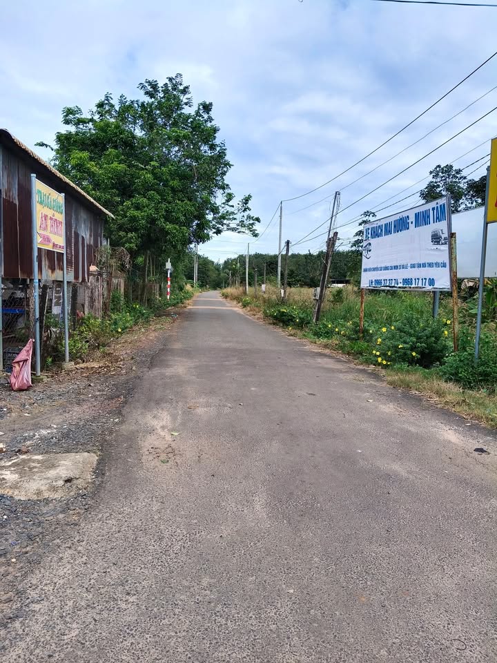 Đất nền mặt tiền đường nhựa tại Minh Hưng, Chơn Thành 325m² giá chỉ 500 triệu - Cơ hội đầu tư hấp dẫn!