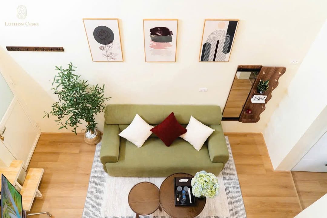 Cho thuê tầng 2 nhà phố cổ Phùng Hưng Hoàn Kiếm 25m² - Vị trí trung tâm, thuận tiện kinh doanh!