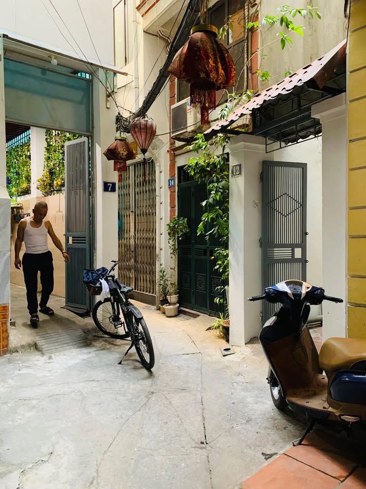 Nhà nguyên căn 50m² tại Tây Hồ - Cho thuê dài hạn giá chỉ 12 triệu