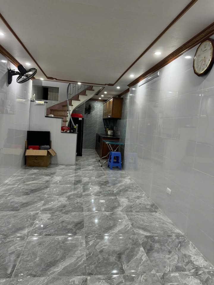 Cho thuê nhà 5 tầng tại Ngõ 17 Nam Dư 30m² - Đầy đủ nội thất, giá 10 triệu