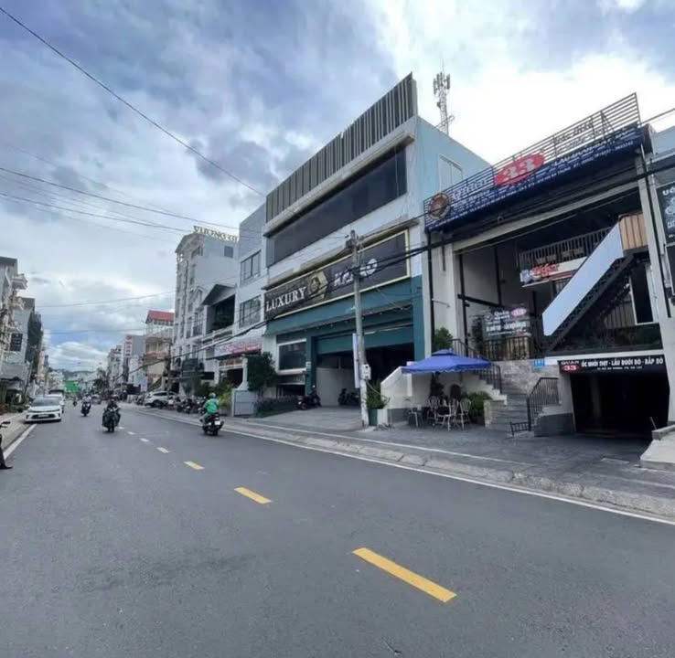 Nhà phố kinh doanh mặt tiền Hai Bà Trưng, Đà Lạt 129m² giá 27 tỷ - Đầu tư sinh lời lý tưởng!