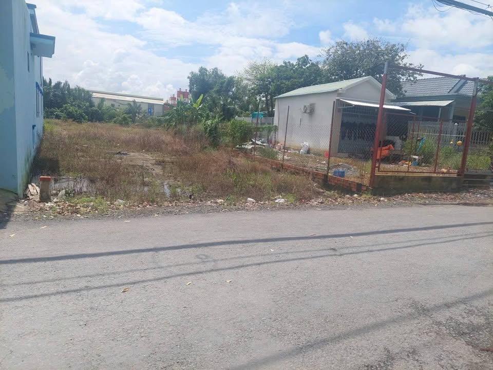 Đất mặt tiền Tân Long 925m² giá 11.5 tỷ - Cơ hội đầu tư sinh lời!