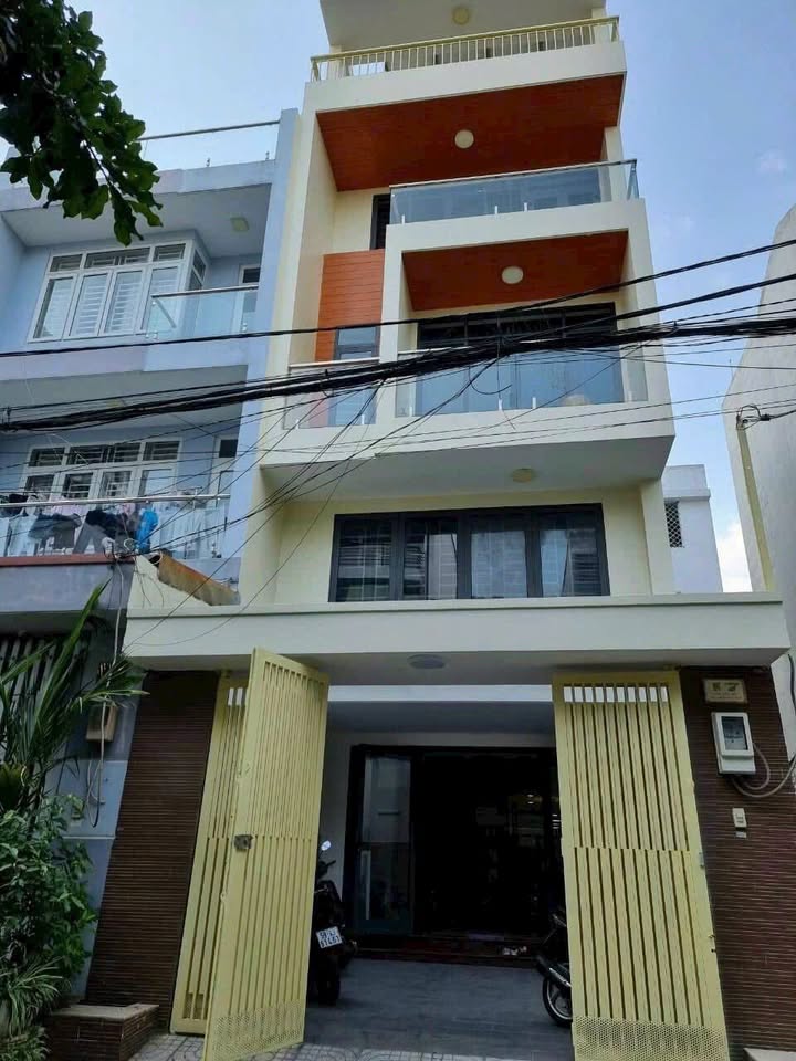 Nhà 4 Tầng Phường Hiệp Bình Chánh Thủ Đức 90m² giá 14.5 tỷ - Sổ hồng riêng, đầy đủ tiện nghi!