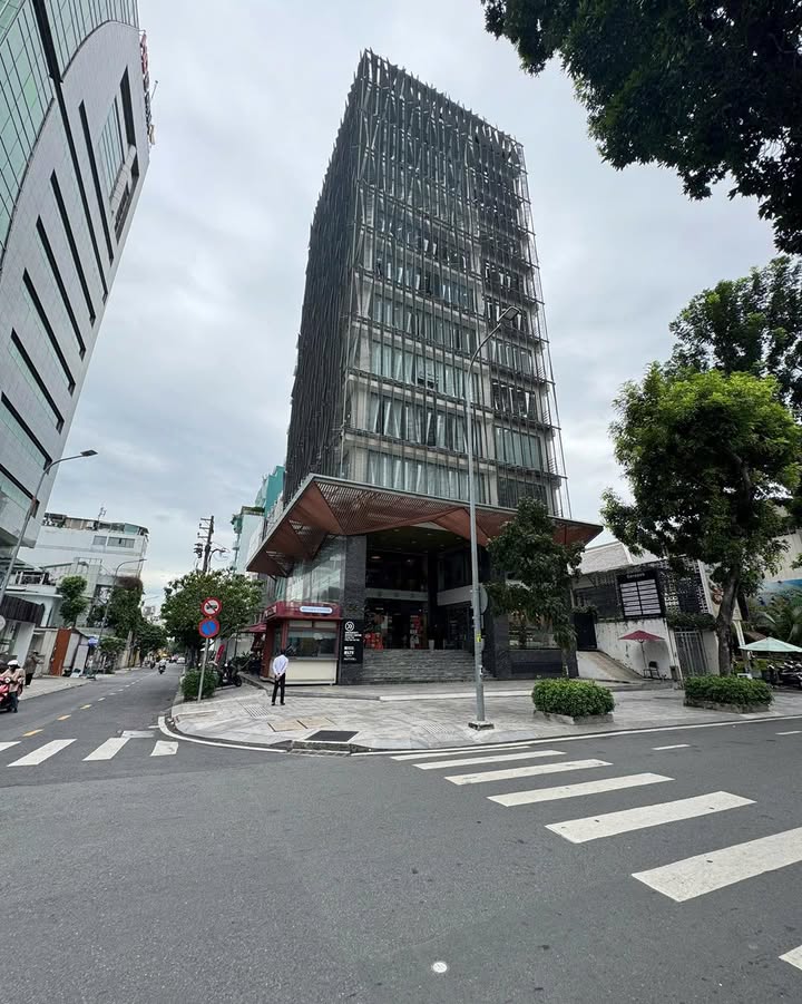 Tòa nhà văn phòng góc 2 mặt tiền Nguyễn Đình Chiểu - Phan Kế Bính, Q1, 508m² - Đầu tư sinh lời cao!