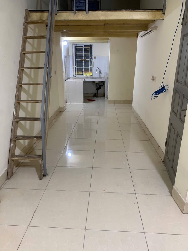 Phòng trọ 25m² tại ngõ 734 Kim Giang giá chỉ 2.5 triệu - Không chung chủ, thoải mái giờ giấc!