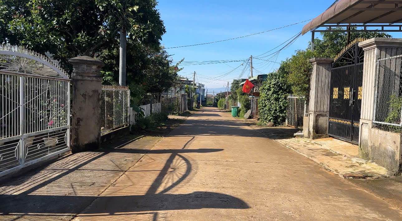 Đất thổ cư 100m² tại cư xá Liên Hiệp, Đức Trọng - Giá chỉ 2.4 tỷ, cơ hội đầu tư tuyệt vời!