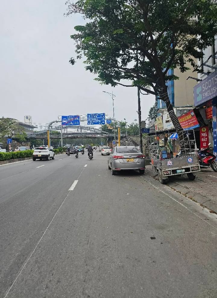 Nhà 5 tầng Long Biên 54m² giá 90 tỷ - Bán gấp, sổ đỏ chính chủ!