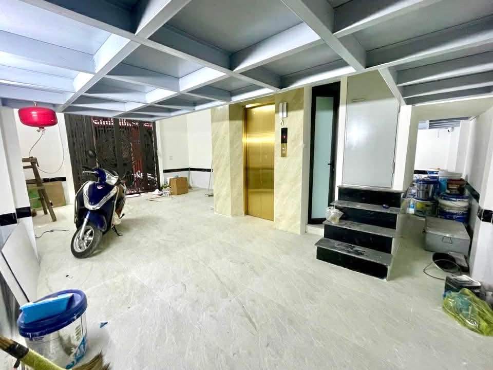 Nhà Ngọc Khánh 70m² giá 22.6 tỷ - Dòng tiền 100 triệu/tháng, ô tô gần ngõ!