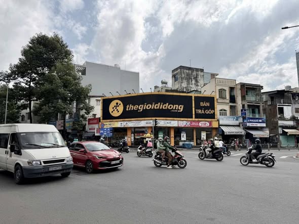 Nhà mặt tiền đường 3/2, quận 10, 80m² giá 20 tỷ - Cơ hội đầu tư tuyệt vời!