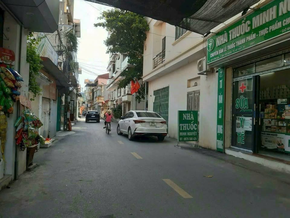 Đất nền Bần Yên Nhân 121m² giá 4 tỷ - Sổ đỏ chính chủ, vị trí đẹp để kinh doanh!