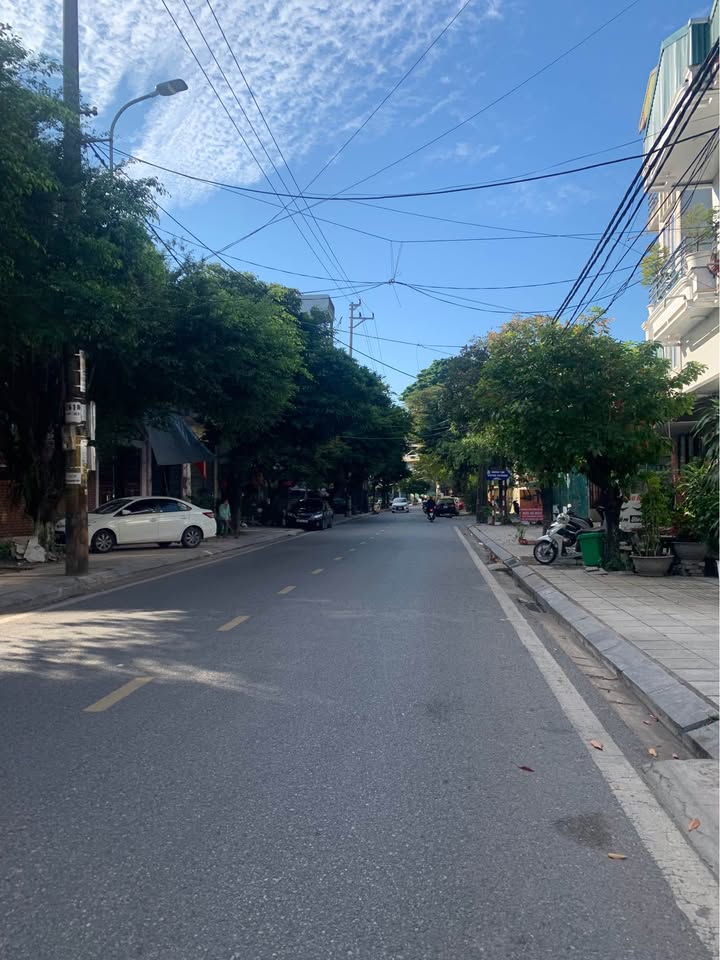 Đất nền mặt đường Nguyễn Du, phường Hoà Lạc, 67m² - Cơ hội đầu tư sinh lời!