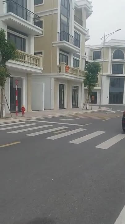 Shophouse lô góc 135m² đường Bùi Viện, giá 13 tỷ - Đầu tư sinh lời ngay!