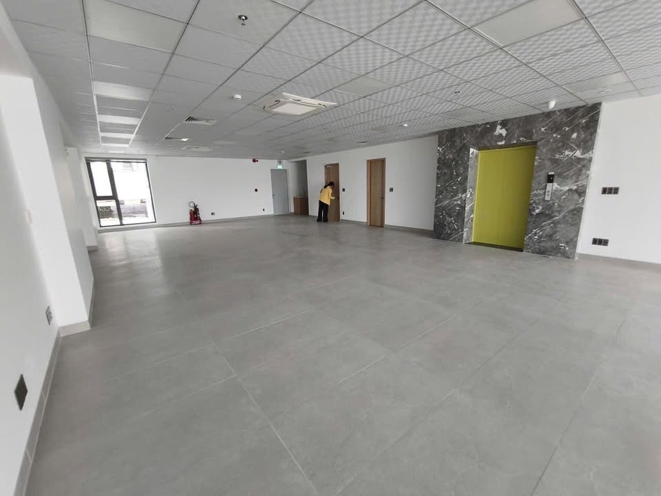 Cho thuê mặt bằng 400m² Thảo Điền - Không gian sang trọng, phù hợp cho ngân hàng, showroom
