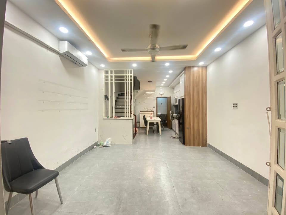 Nhà cho thuê tại Quận 3, 40m² giá 20 triệu - Full nội thất tiện nghi!