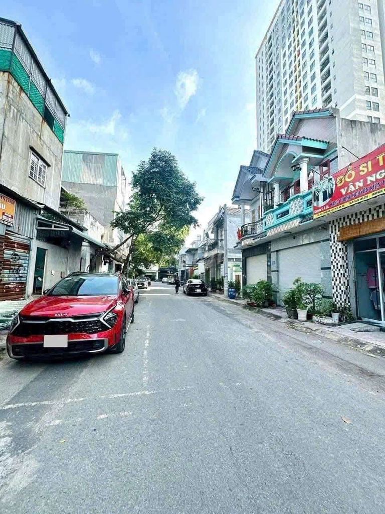 Đất nền Dĩ An 74.5m² giá 4.55 tỷ - Sổ hồng riêng, thổ cư 100%!