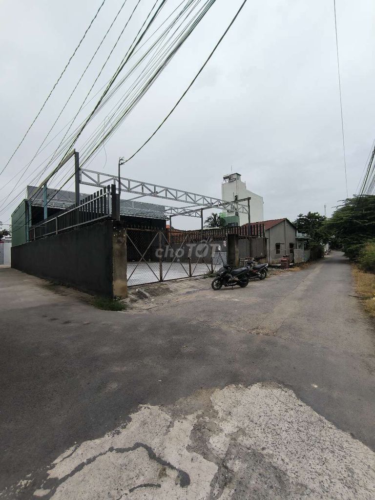 Kho xưởng cho thuê 370m² tại Thủ Đức - Xe tải vào tận nơi, điện 3 pha sẵn